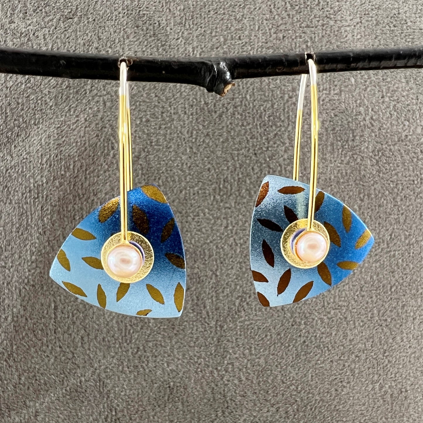 Small Triangle Kinetic Earrings