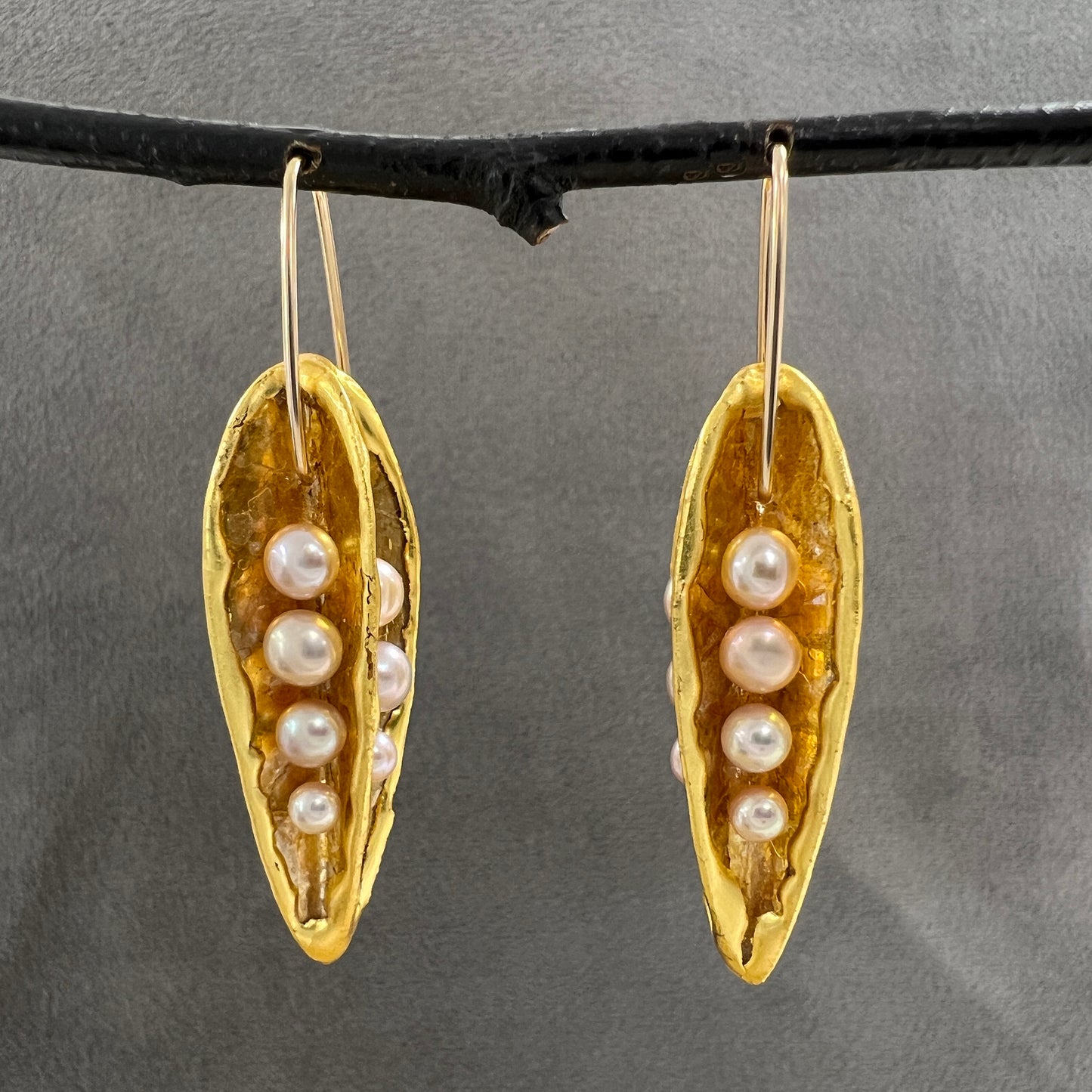 Small Mica Pods