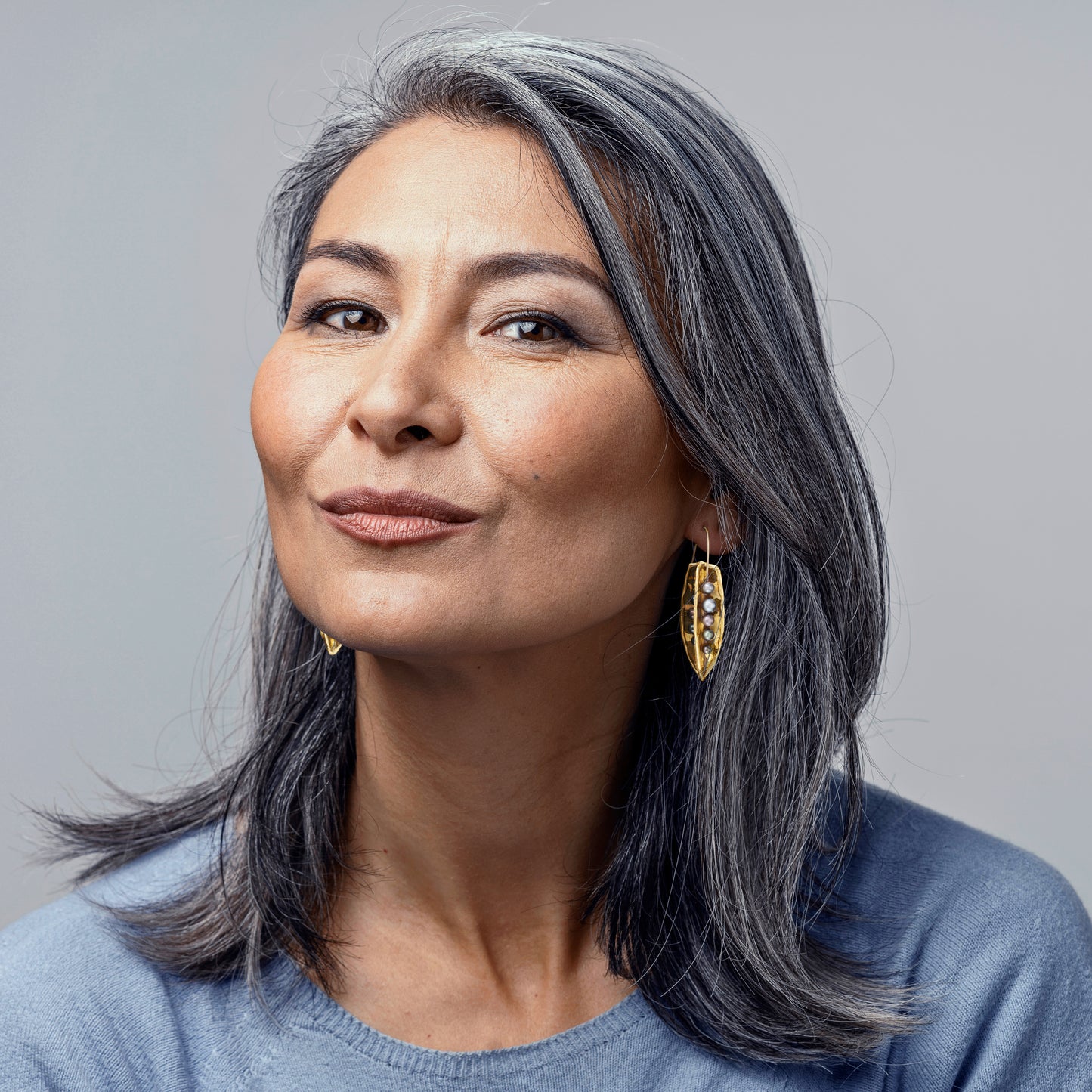 Large Black Mica Pods