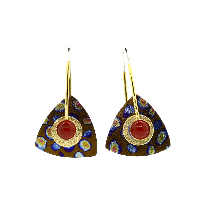 Tiny Triangles--Niobium