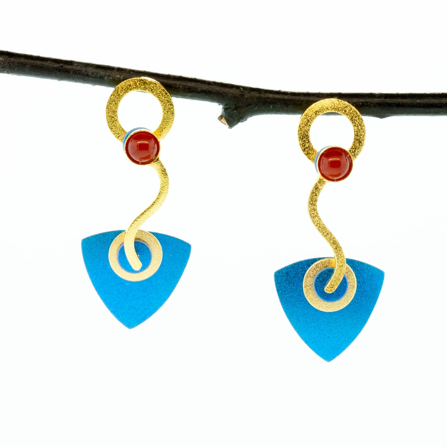 Tiny Posted Wave Triangle Collection 2025