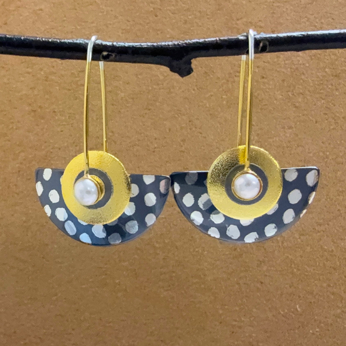 Small Batik earrings with Pearls