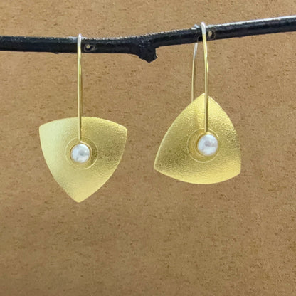 Small Vermeil Triangle earrings with Pearls