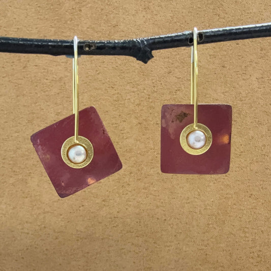 "Raku" small square earrings with Natural Color Pearls