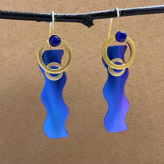 Niobium French Loop Wave earrings with Lapis Lazuli