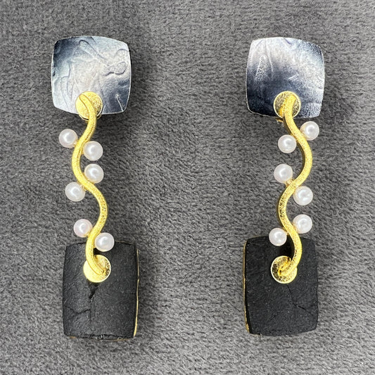 Anthracite and Pearl Wave earrings