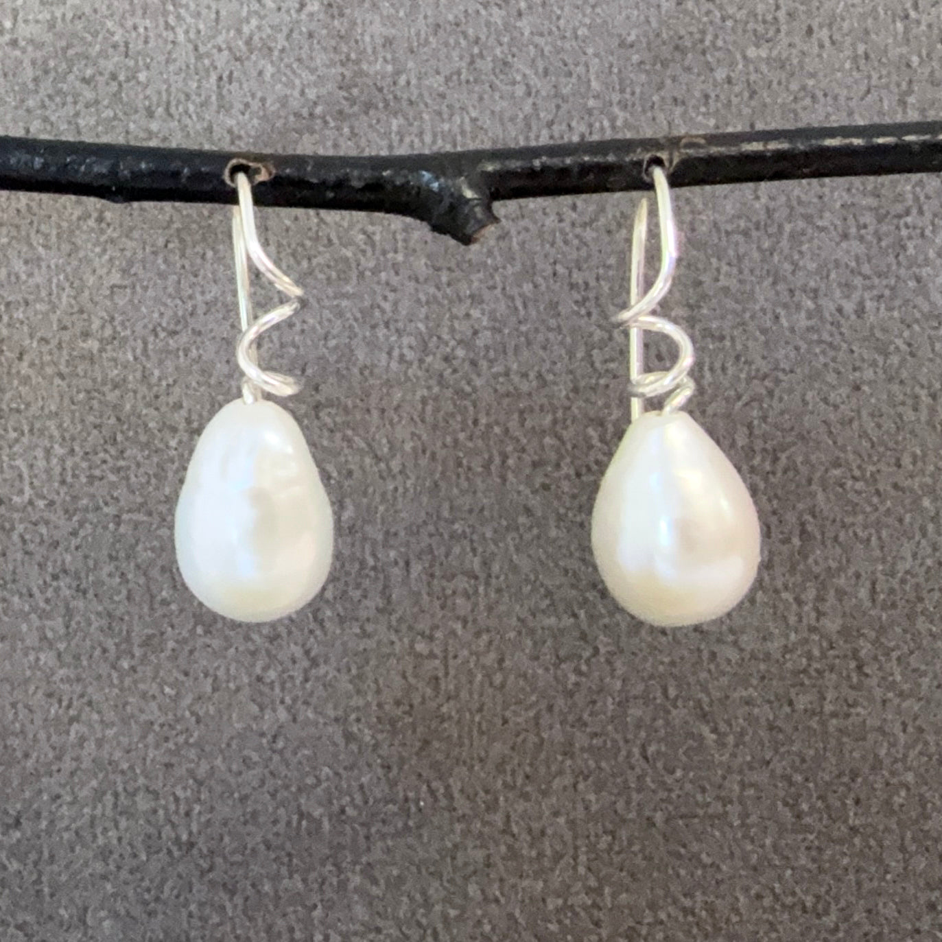 Pearl Tendril Drops 2026