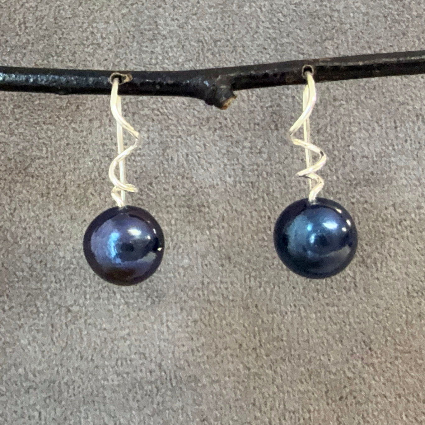 Pearl Tendril Drops 2026