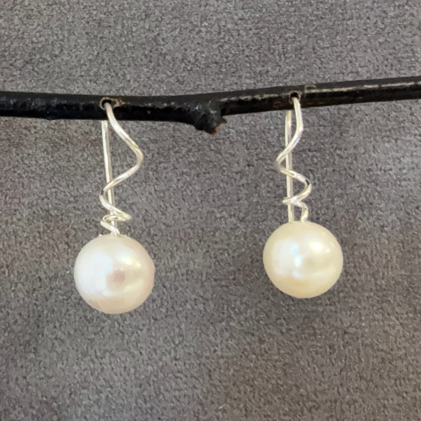 Pearl Tendril Drops 2026