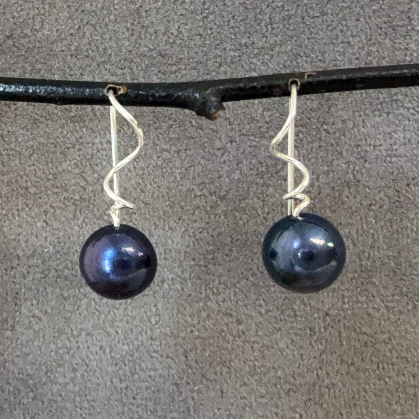 Pearl Tendril Drops 2026