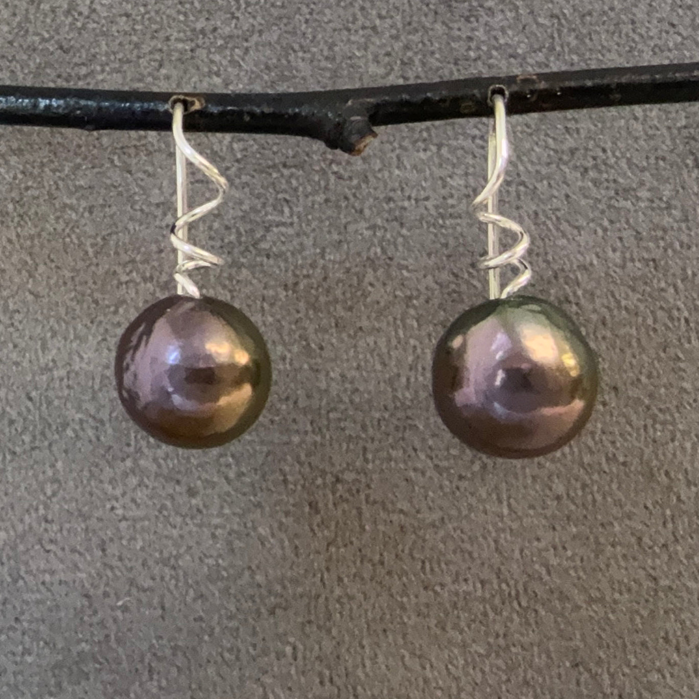 Pearl Tendril Drops 2026