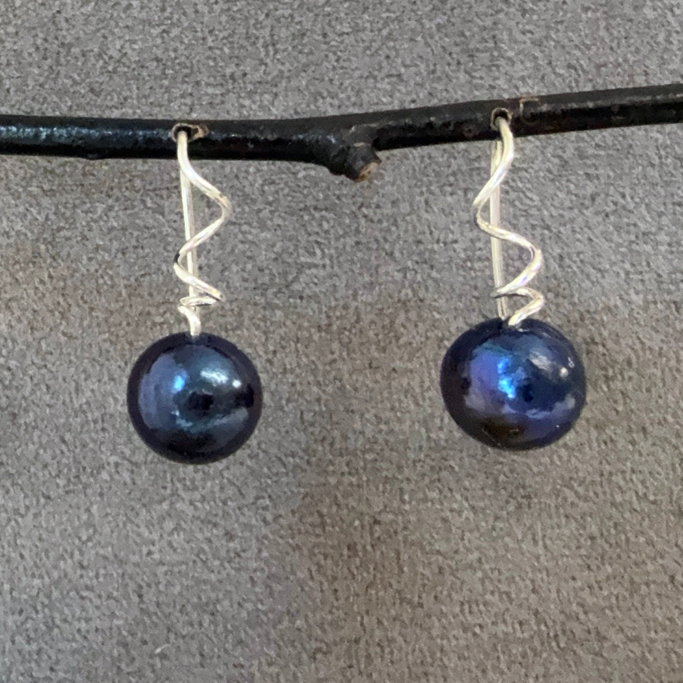 Pearl Tendril Drops 2026