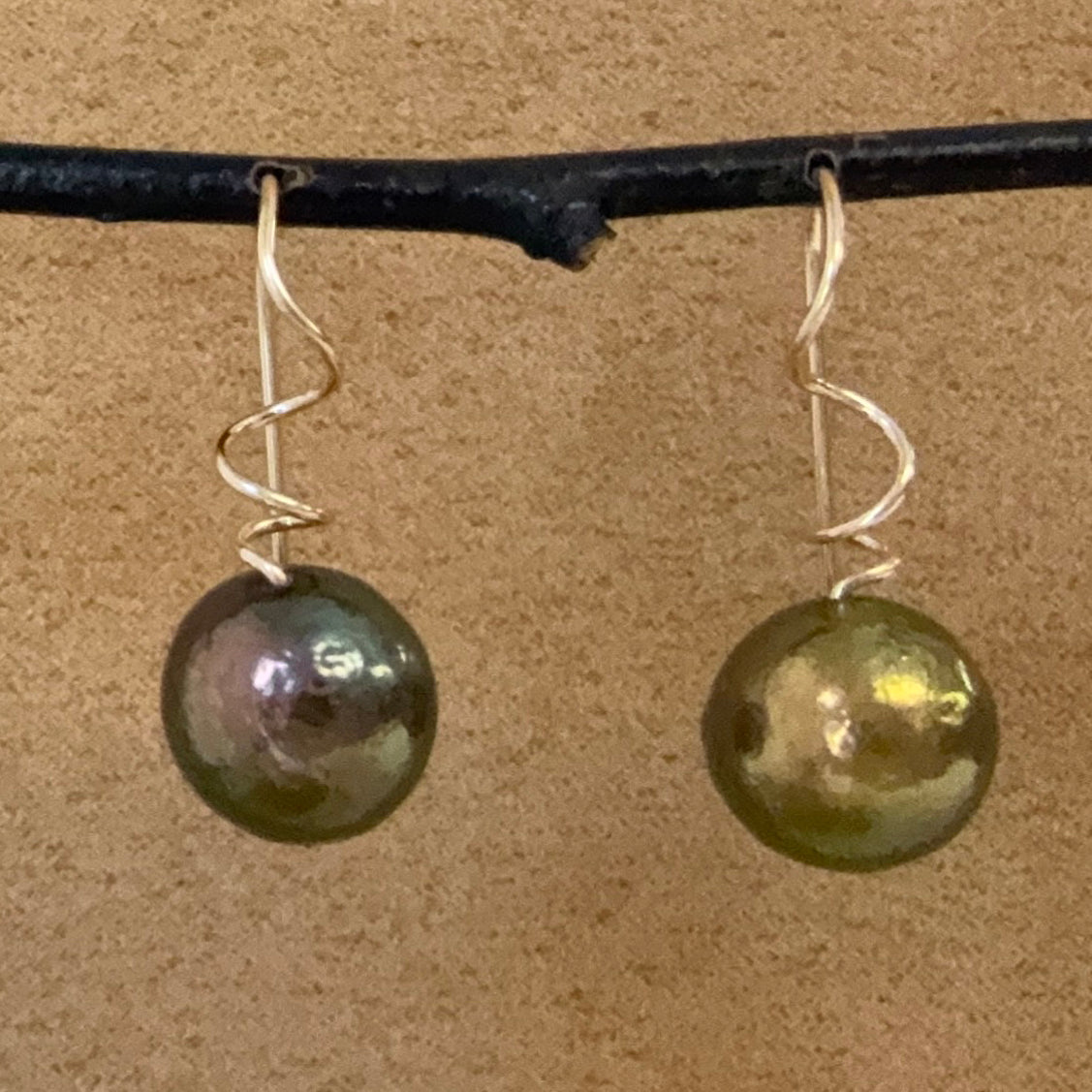 Large Pearl Tendril Drops 2026