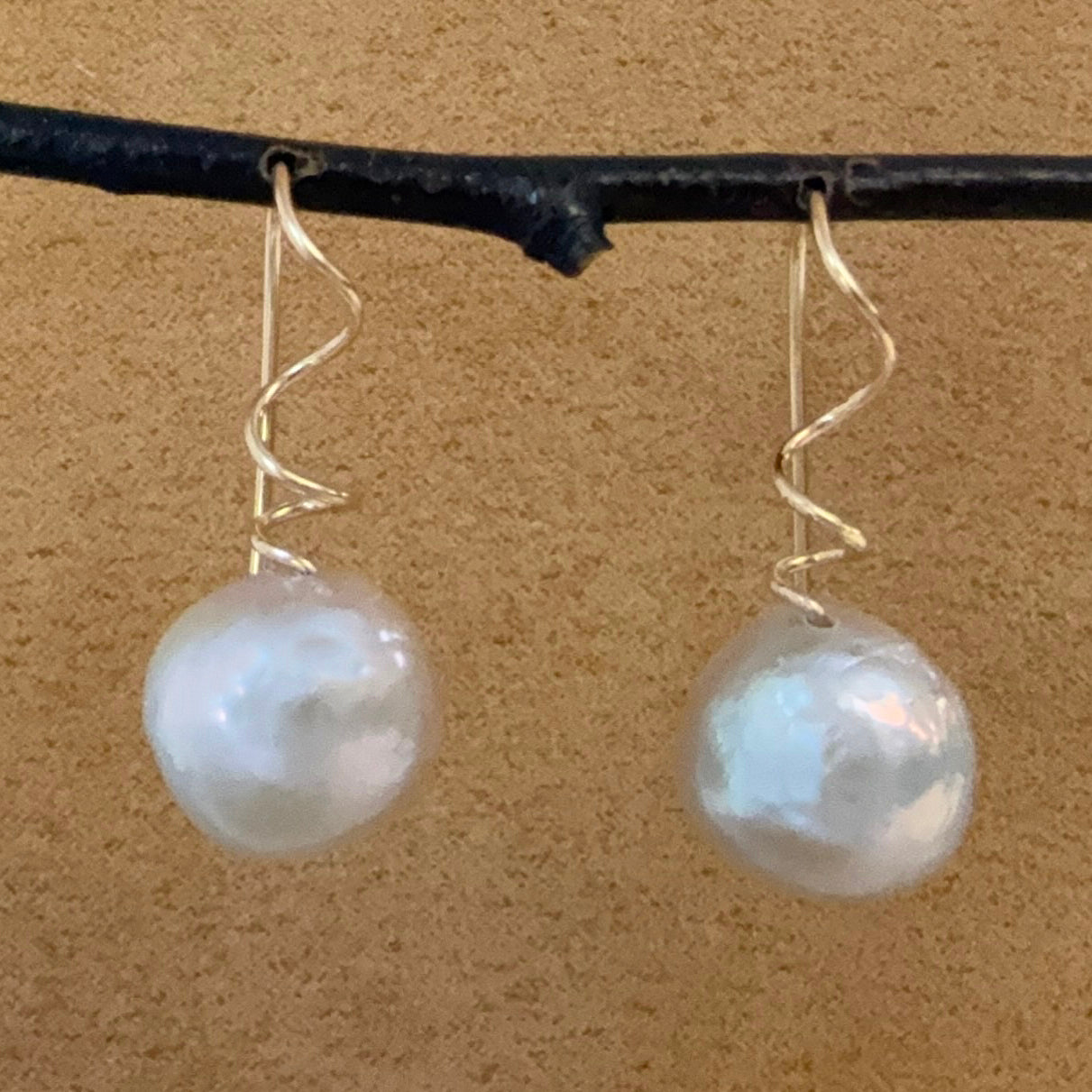 Large Pearl Tendril Drops 2026