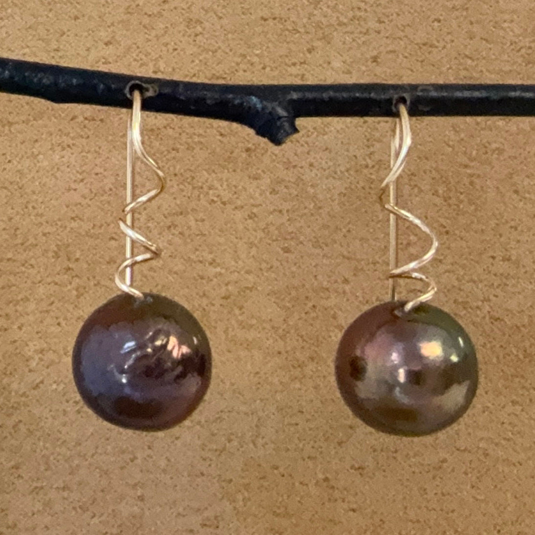 Large Pearl Tendril Drops 2026