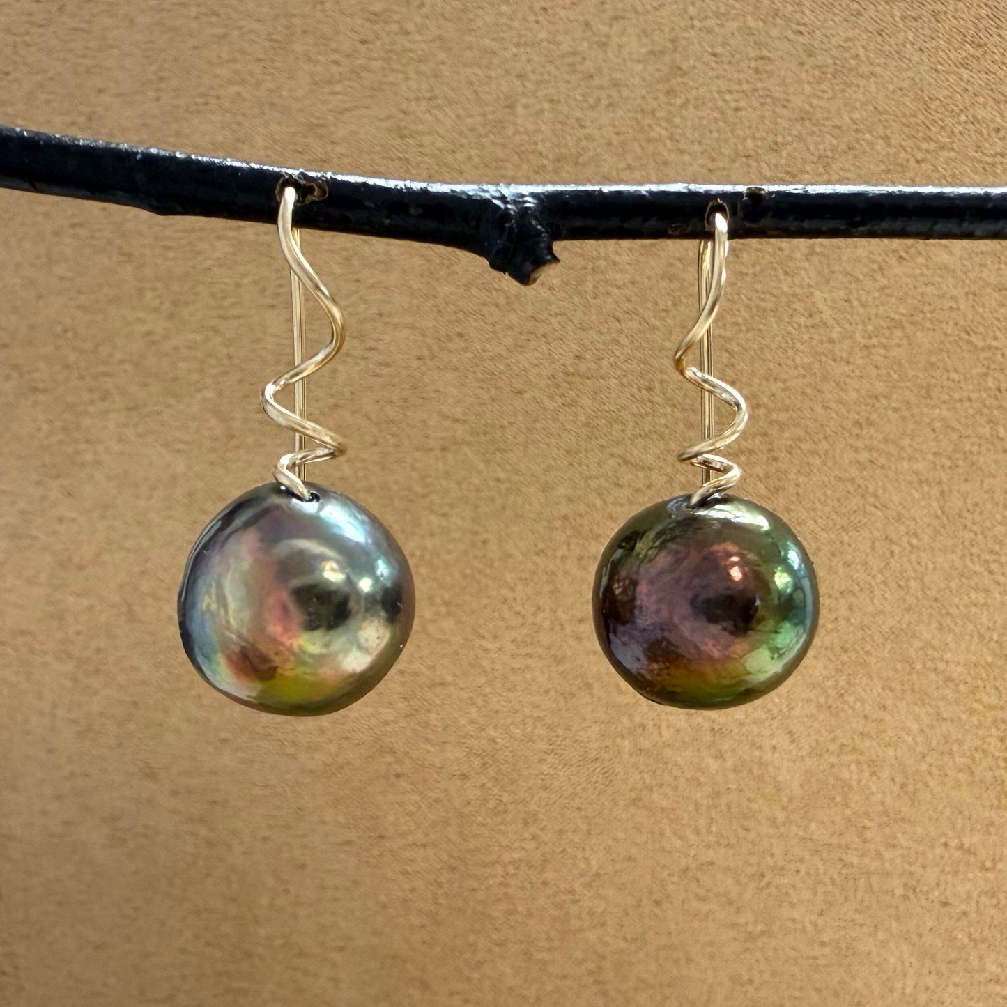 Pearl Tendril Drops 2025