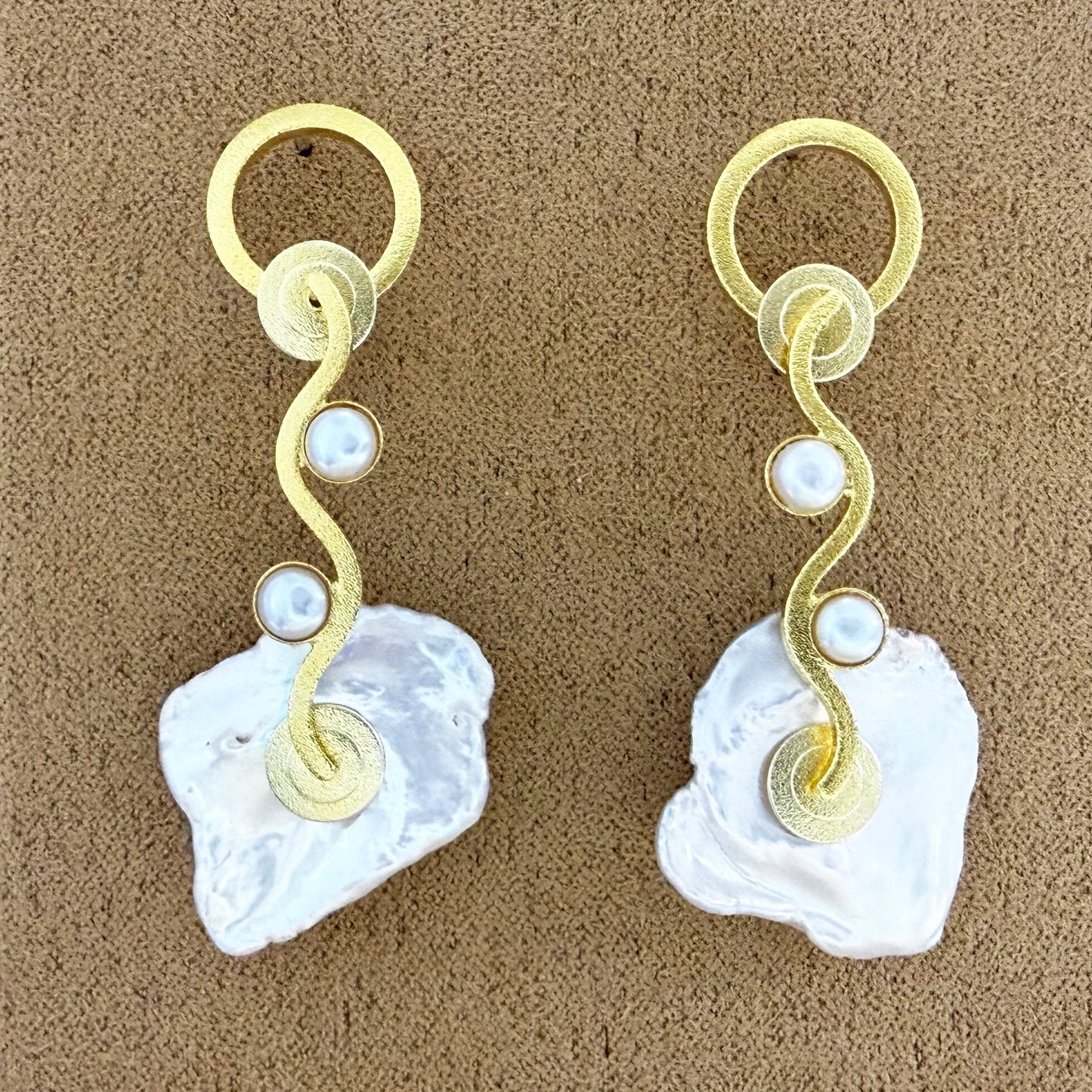 Keshi Pearl Waves 2025