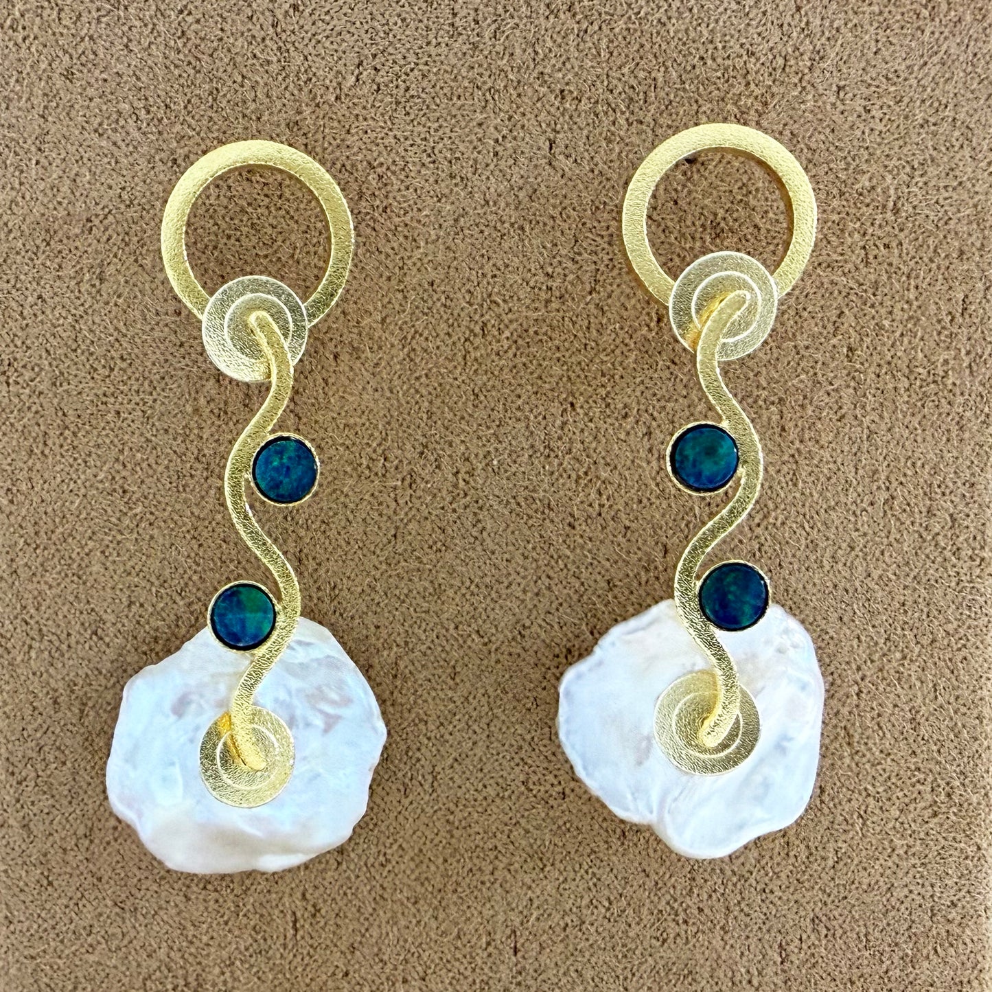 Keshi Pearl Waves 2025