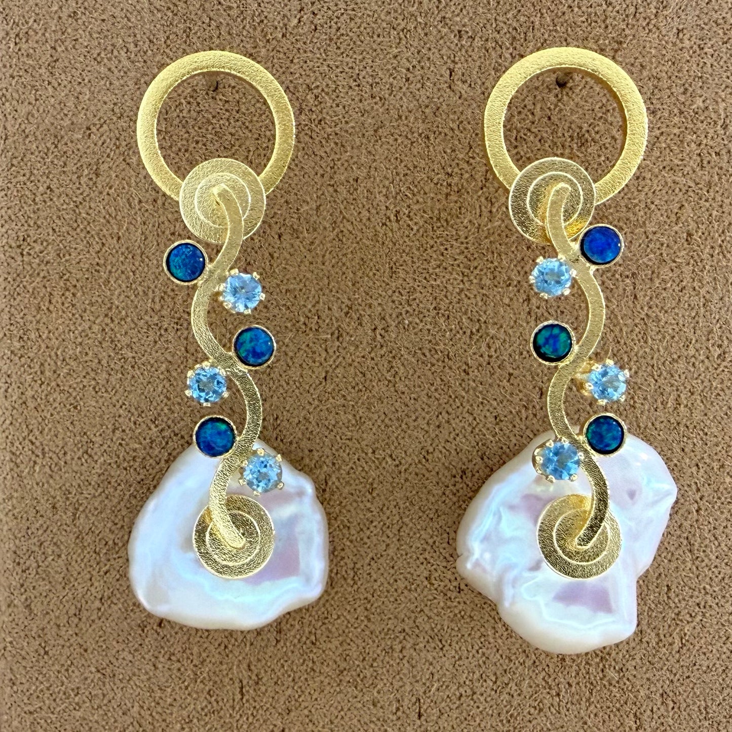 Keshi Pearl Waves 2025