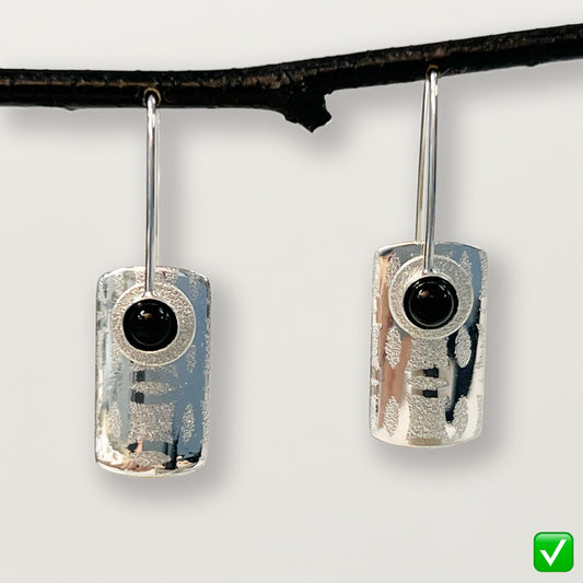 Tiny Rectangle Earrings 2025