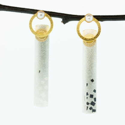 Medium Posted Bar Earrings