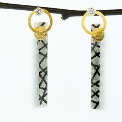 Medium Posted Bar Earrings